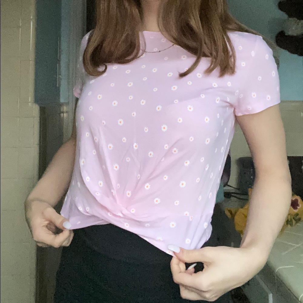 Light Pink Daisy Flower Pattern Tie Crop T Shirt